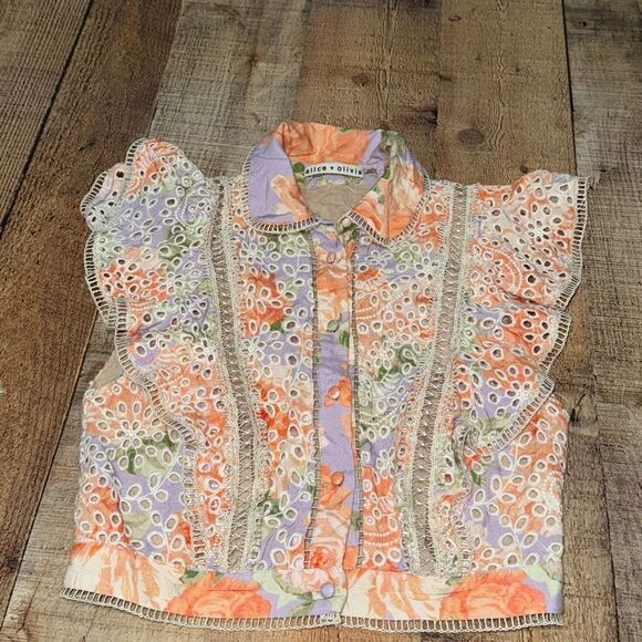 Alice + Olivia embroidered Eyelet top jacket - Picture 2 of 12